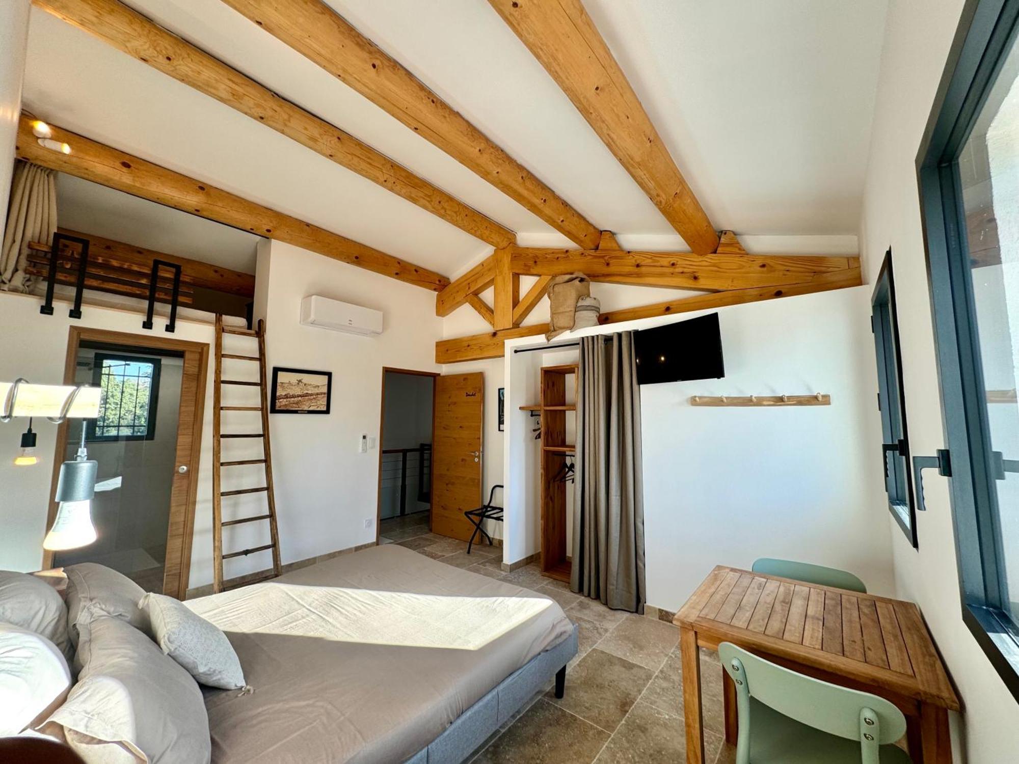 Bed and Breakfast Mas Campau Fontvieille Exterior foto